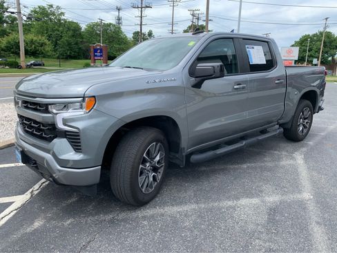 Used 2023 Chevrolet Silverado 1500 RST w/ Protection Package AWD/4WD image 3