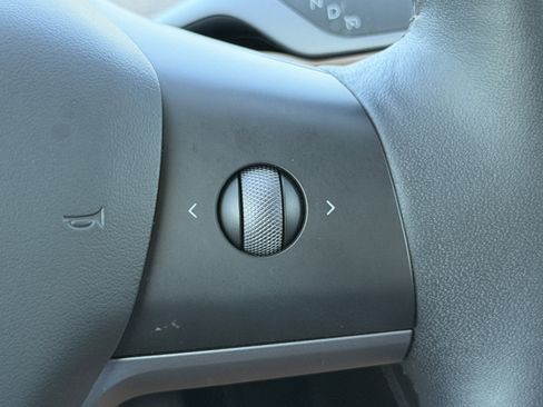 Used 2023 Tesla Model 3 Standard Range RWD image 46