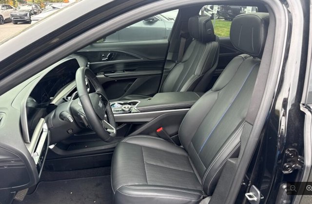 Used 2024 Cadillac Lyriq Sport AWD/4WD image 5