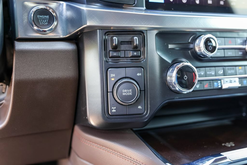 Used 2025 Ford F250 King Ranch w/ Chrome Package AWD/4WD image 21