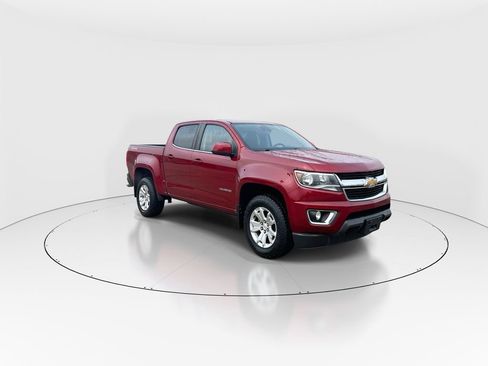 Used 2020 Chevrolet Colorado LT w/ Safety Package image 2