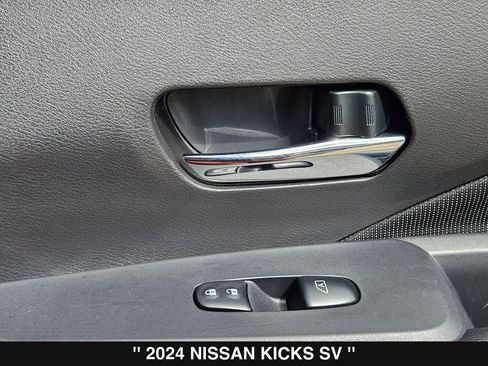Used 2024 Nissan Kicks SV FWD image 31