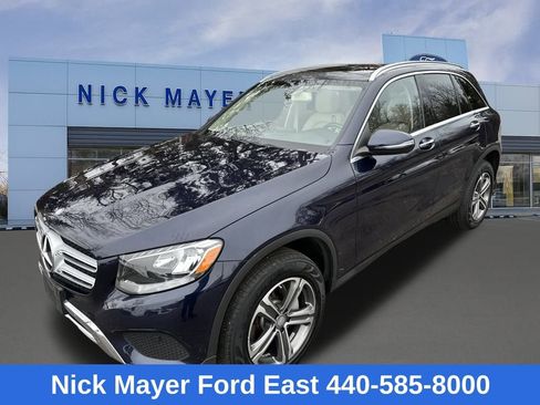 Used 2016 Mercedes-Benz GLC 300 4MATIC image 3