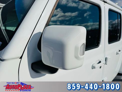 Used 2022 Jeep Gladiator Overland image 20