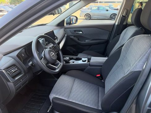 Used 2023 Nissan Rogue SV AWD/4WD image 11