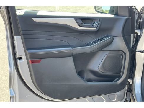 Used 2022 Ford Escape SE AWD/4WD image 12