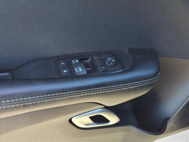 Used 2016 Dodge Challenger R/T Scat Pack RWD image 8