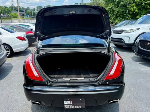 Used 2012 Jaguar XJ RWD image 11