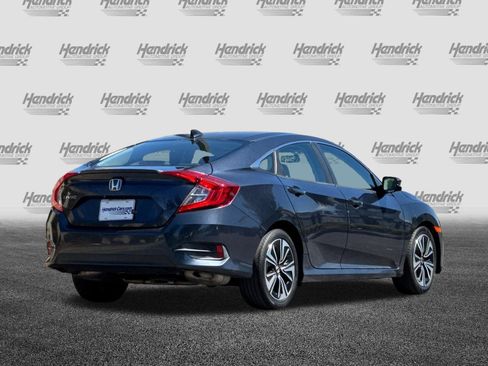 Used 2017 Honda Civic EX-T image 5