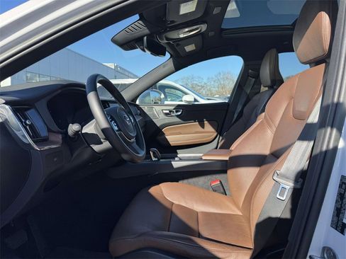 Used 2023 Volvo XC60 B5 Plus w/ Climate Package image 13