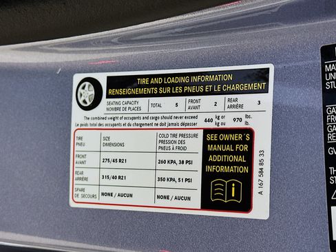 Certified 2025 Mercedes-Benz GLE 450e 4MATIC image 40