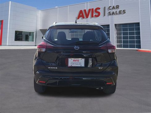 Used 2024 Nissan Kicks SV image 5