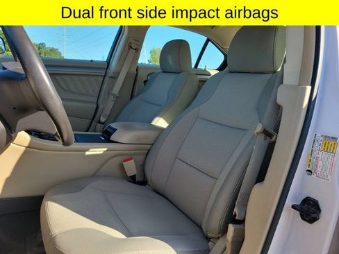 Used 2017 Ford Taurus SEL w/ Equipment Group 201A FWD image 24