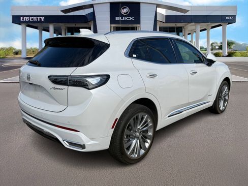 Used 2024 Buick Envision Avenir image 2