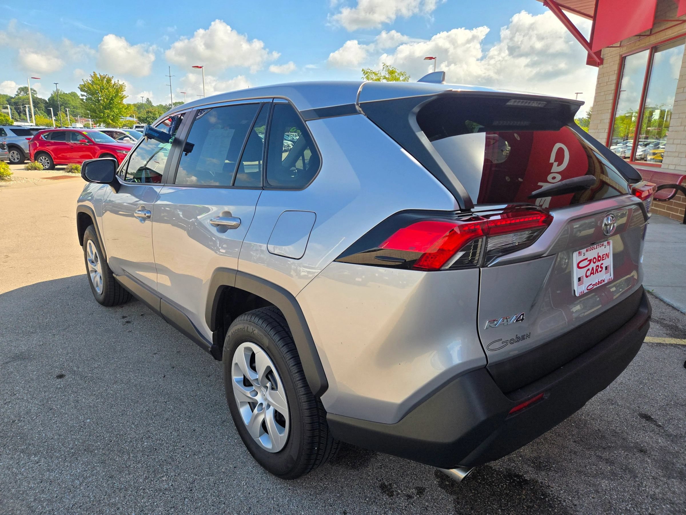 Used 2023 Toyota RAV4 LE FWD image 6