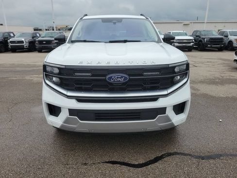 Certified 2025 Ford Expedition Max Platinum AWD/4WD image 8