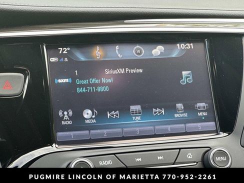 Used 2020 Buick Envision Essence w/ Experience Buick Package FWD image 29