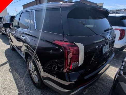 Used 2023 Hyundai Palisade SEL AWD/4WD image 2