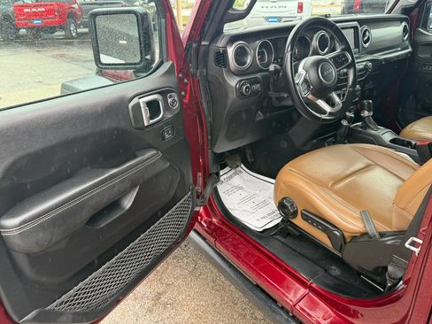 Used 2021 Jeep Wrangler Unlimited Rubicon AWD/4WD image 9