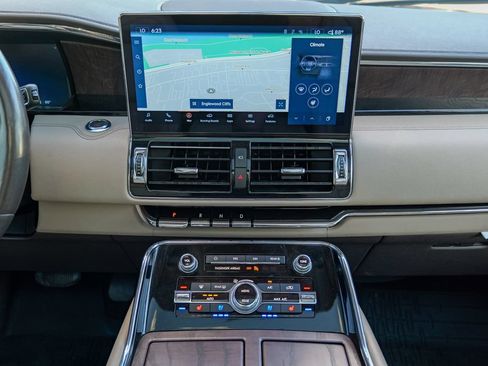 Used 2023 Lincoln Navigator L Reserve AWD/4WD image 48