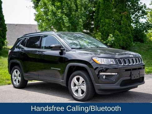 Used 2018 Jeep Compass Latitude AWD/4WD image 3