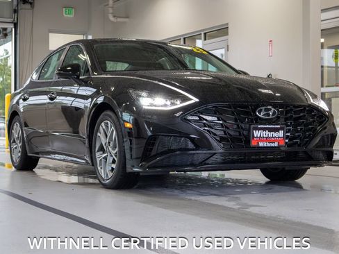 Used 2023 Hyundai Sonata SEL w/ Convenience Package FWD image 2