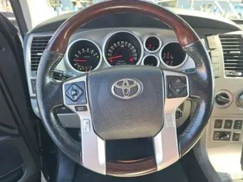Used 2014 Toyota Sequoia Platinum AWD/4WD image 13