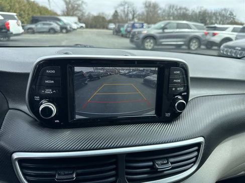 Used 2020 Hyundai Tucson SE w/ Winter Weather Package AWD/4WD image 13