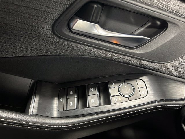 Used 2021 Nissan Rogue SV AWD/4WD image 17