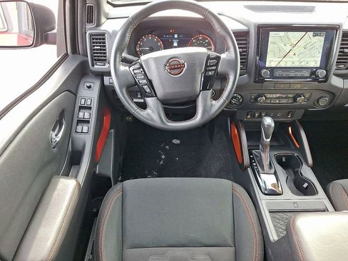 Used 2023 Nissan Frontier PRO-4X w/ Pro Convenience Package AWD/4WD image 12