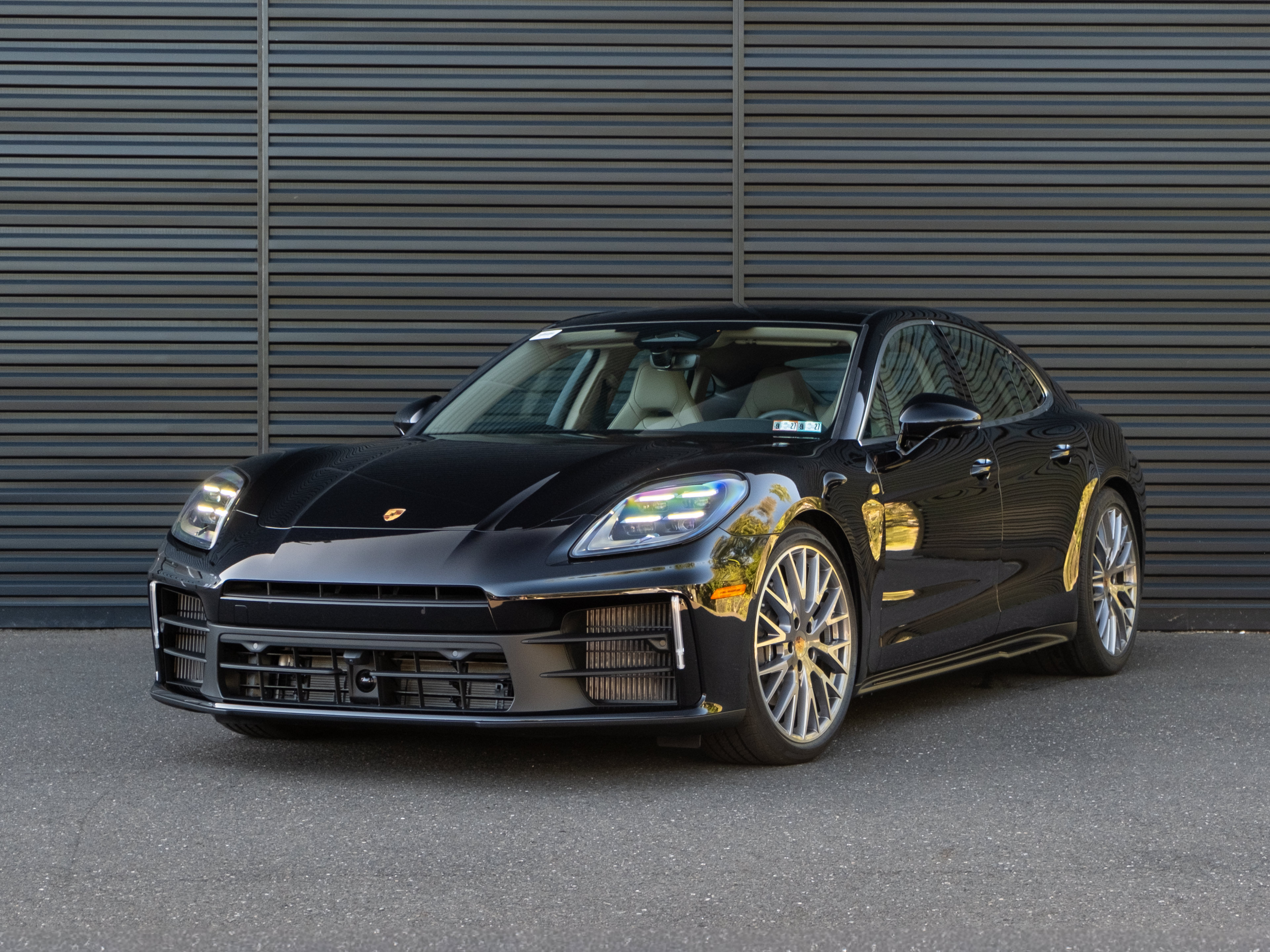 New 2026 Porsche Panamera 4 AWD/4WD image 1