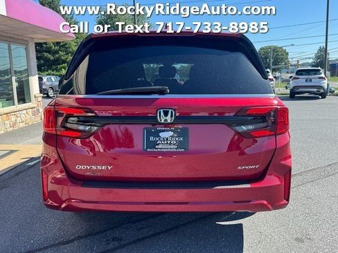 Used 2025 Honda Odyssey Sport-L image 6