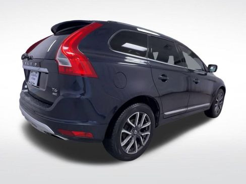 Used 2017 Volvo XC60 T6 Dynamic w/ Preferred Option Package AWD/4WD image 8
