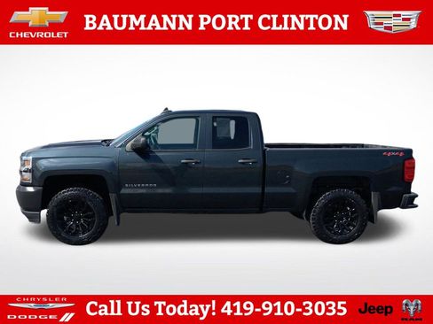 Used 2019 Chevrolet Silverado 1500 W/T w/ WT Convenience Package AWD/4WD image 9