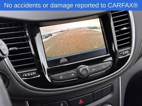 Certified 2022 Chevrolet Trax LT w/ LT Convenience Package image 26