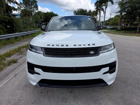 New 2026 Land Rover Range Rover Sport Dynamic SE AWD/4WD image 8
