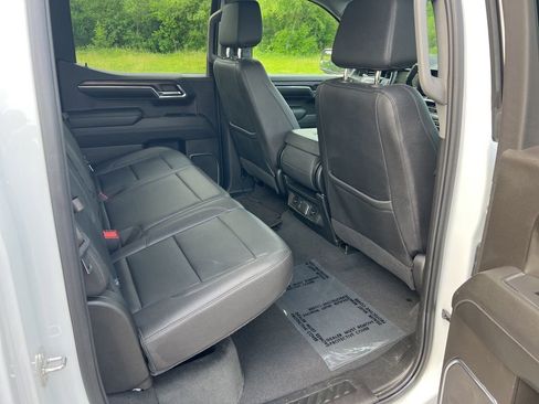 Used 2024 GMC Sierra 1500 SLT image 10