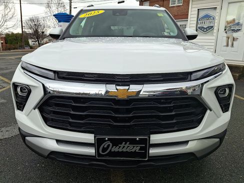 Used 2025 Chevrolet TrailBlazer LT image 8