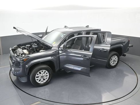 Used 2024 Toyota Tacoma SR5 RWD image 63