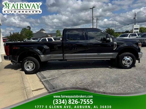 Used 2022 Ford F350 Lariat w/ Lariat Ultimate Package AWD/4WD image 5