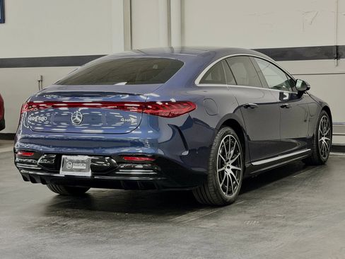 Used 2023 Mercedes-Benz EQS 580 4MATIC Sedan image 12