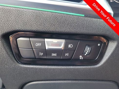 Used 2021 BMW 330i Sedan w/ Premium Package RWD image 16