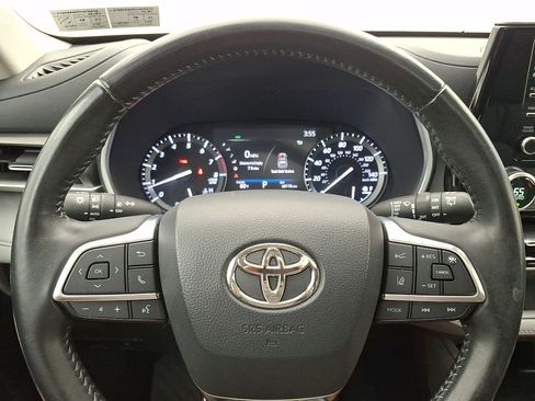 Certified 2020 Toyota Highlander XLE AWD/4WD image 20