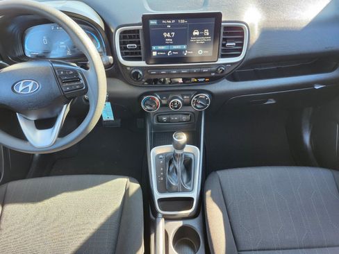 Certified 2026 Hyundai Venue SE image 14
