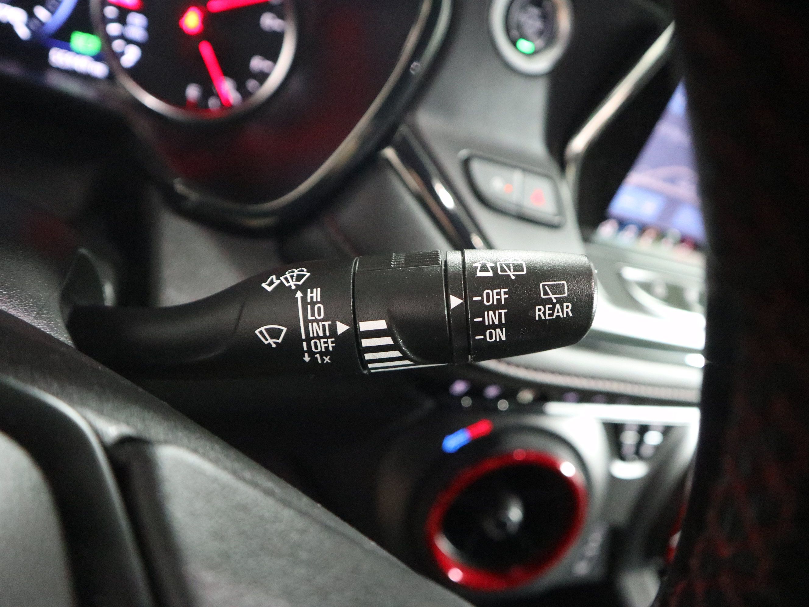 Used 2022 Chevrolet Blazer RS w/ Enhanced Convenience Package FWD image 26