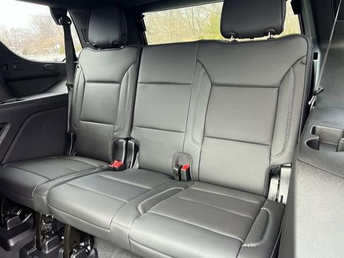 New 2026 GMC Yukon Denali w/ Sun & Power Step Package image 11
