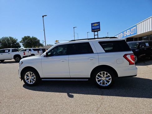 Used 2021 Ford Expedition XLT AWD/4WD image 5