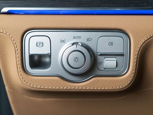 New 2026 Mercedes-Benz GLS 450 4MATIC image 22