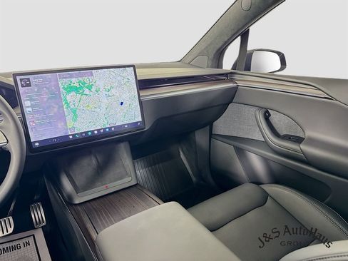 Used 2026 Tesla Model X image 30