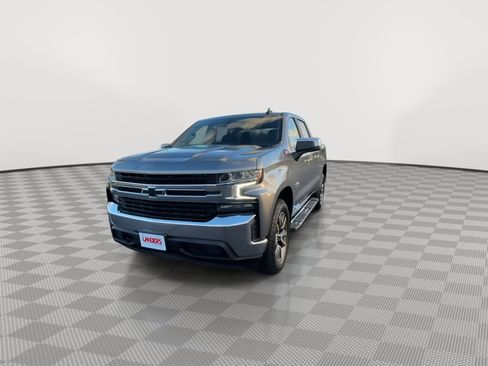 Used 2022 Chevrolet Silverado 1500 LT w/ Z71 Off-Road Package image 4